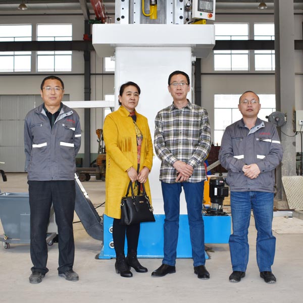 淄博機械設備公司孫總